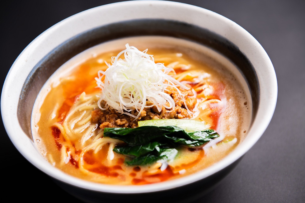 鶏白湯担々麺